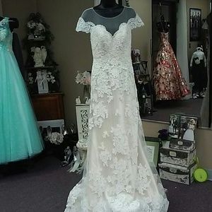 Wedding dress